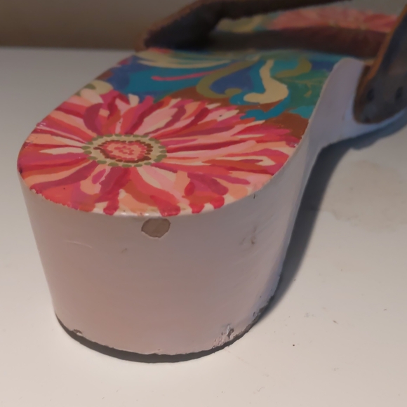 Pre-Owned Hand Painted Bronze Dr. Scholl's classic sandals - Picture 7 of 8